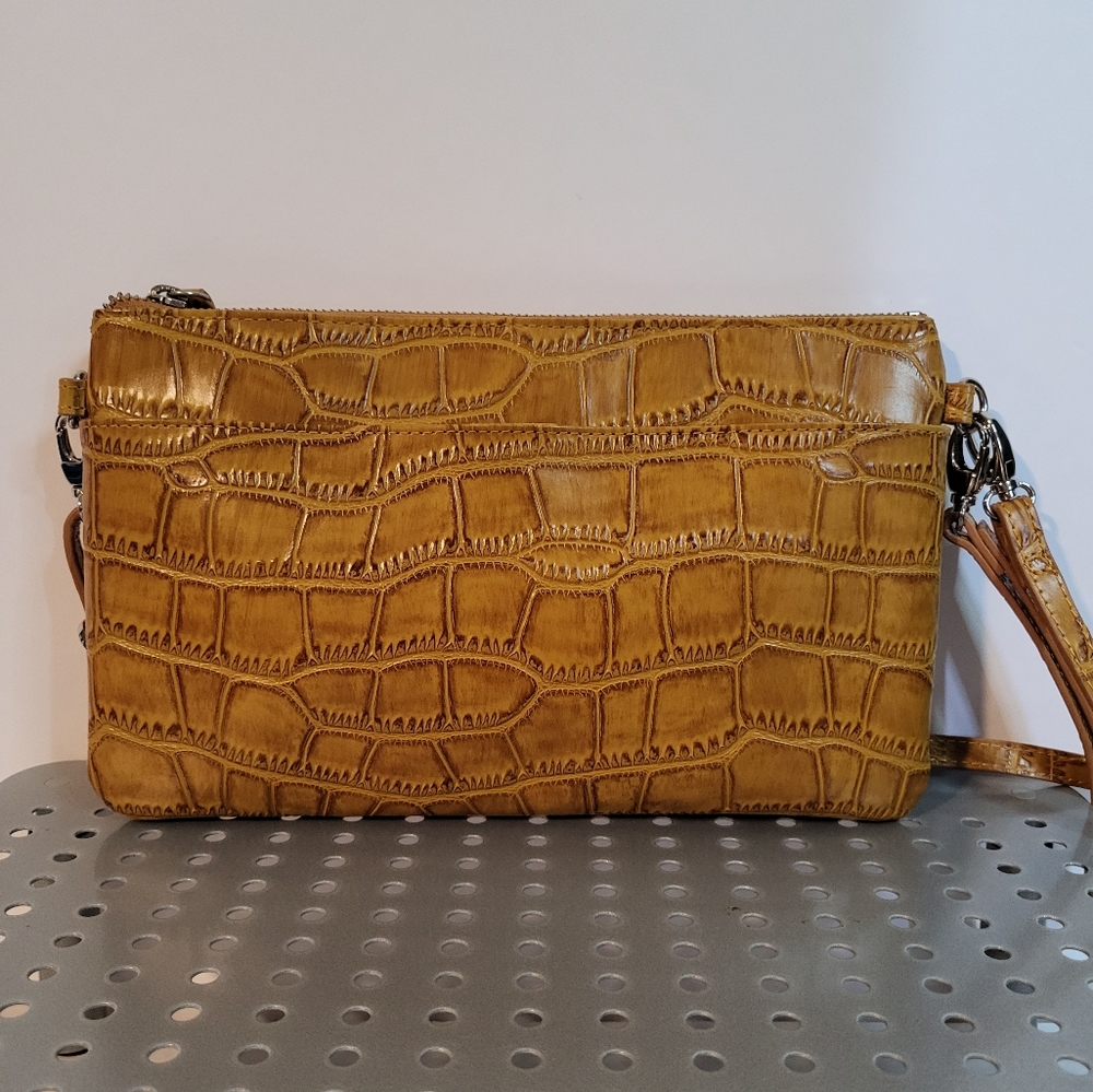 DANIER LEATHER CROCK PATTERN CLUTCH-Tan colour
